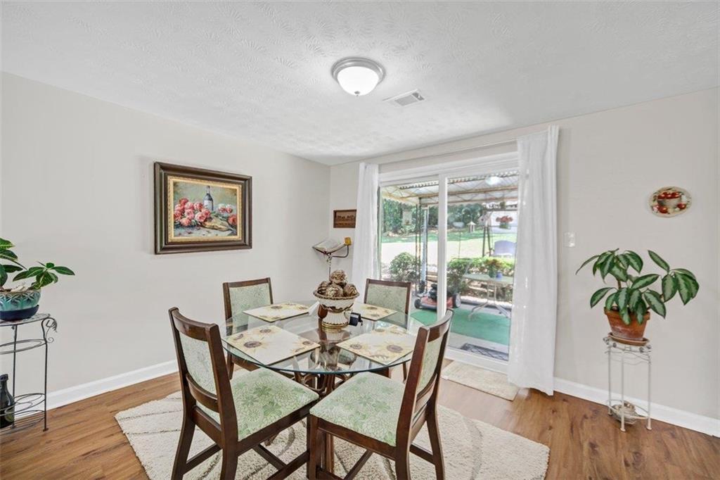3184 Newcastle Way Property Photo 25