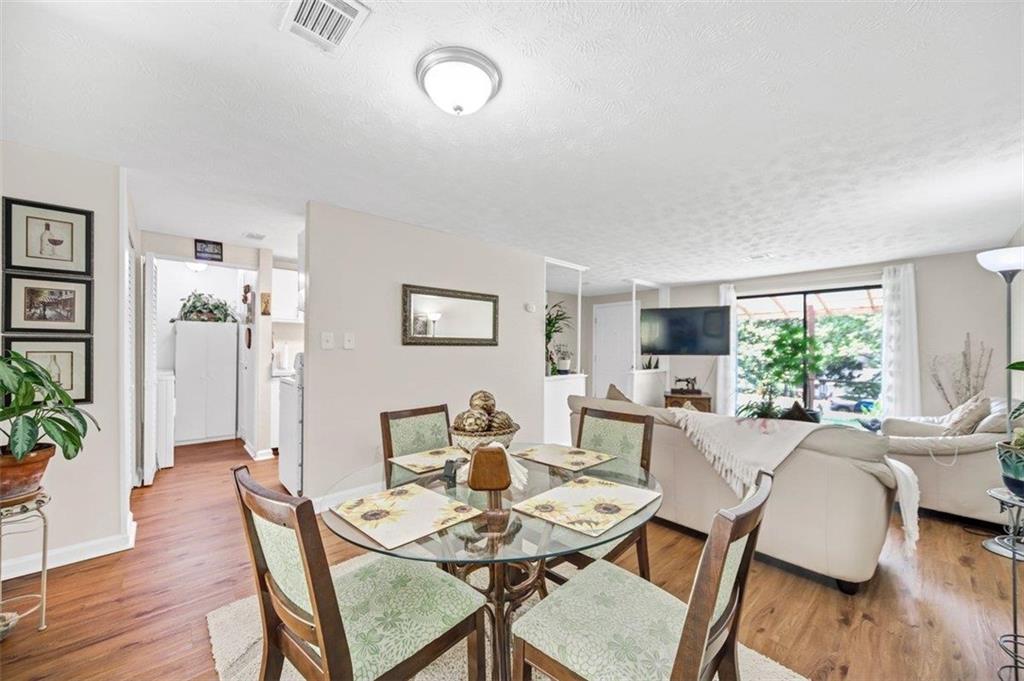 3184 Newcastle Way Property Photo 26