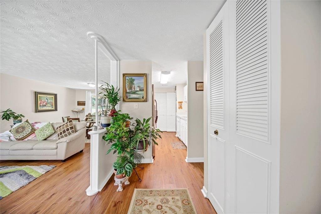 3184 Newcastle Way Property Photo 27
