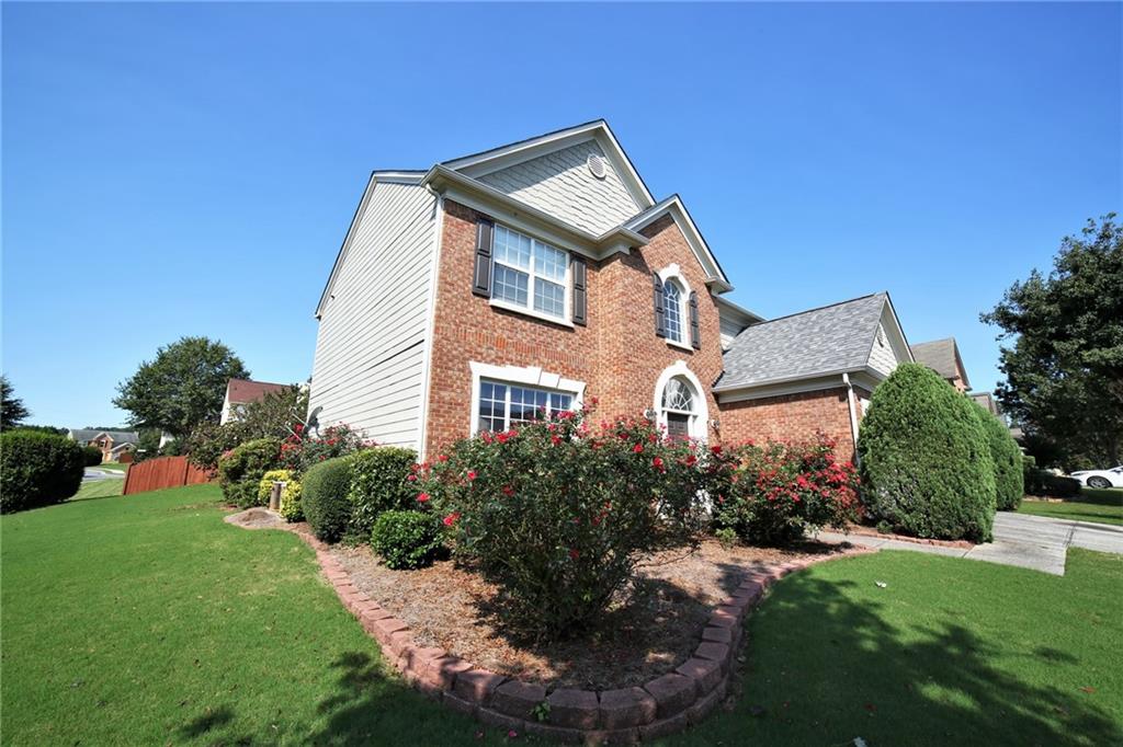 8305 Grenadier Trail Property Photo 2