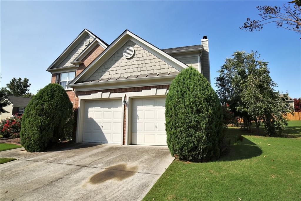 8305 Grenadier Trail Property Photo 3