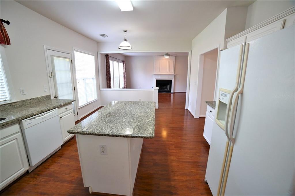 8305 Grenadier Trail Property Photo 9