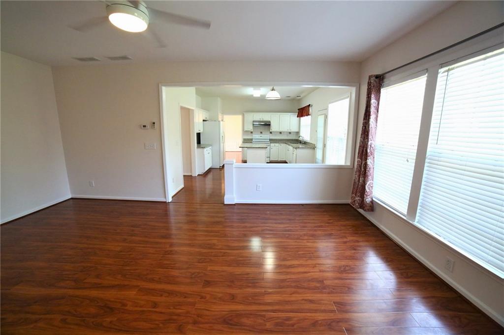 8305 Grenadier Trail Property Photo 12