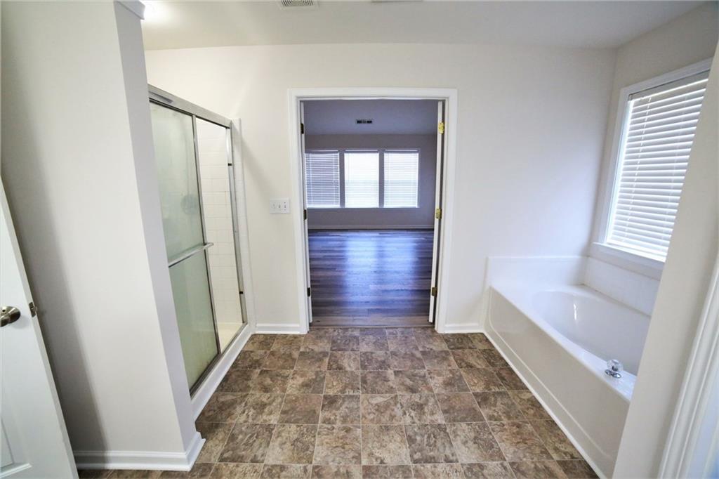 8305 Grenadier Trail Property Photo 26