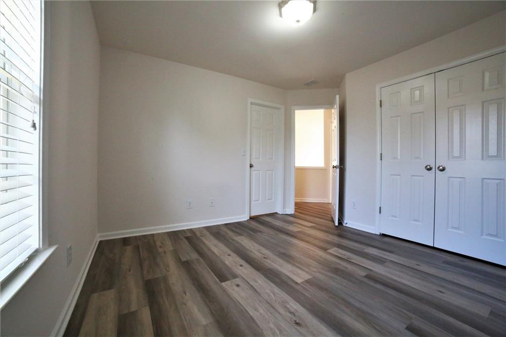 8305 Grenadier Trail Property Photo 33