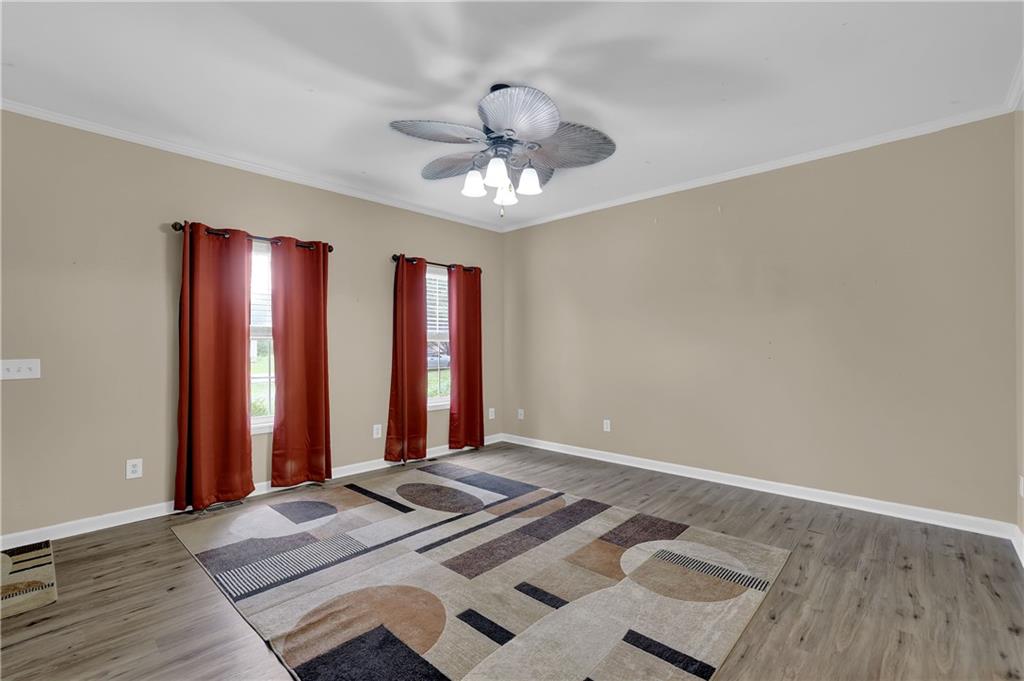 5465 Mashburn Drive Property Photo 6