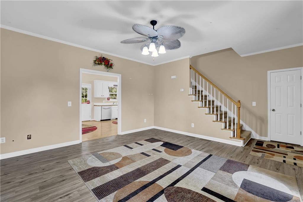5465 Mashburn Drive Property Photo 8