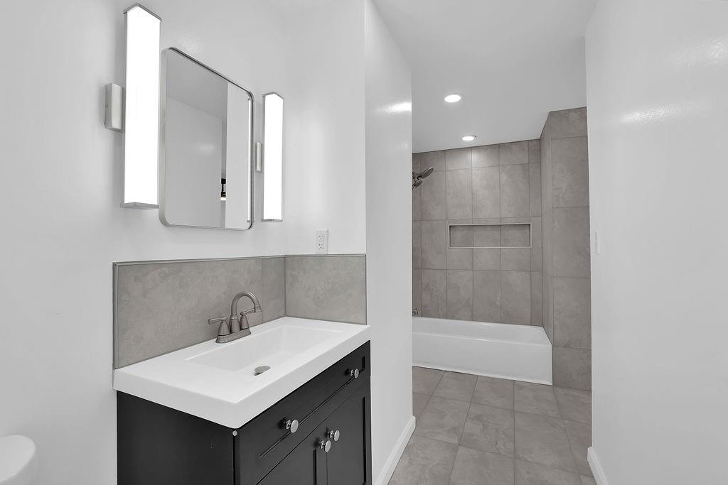 4247 Bingham Court Property Photo 12