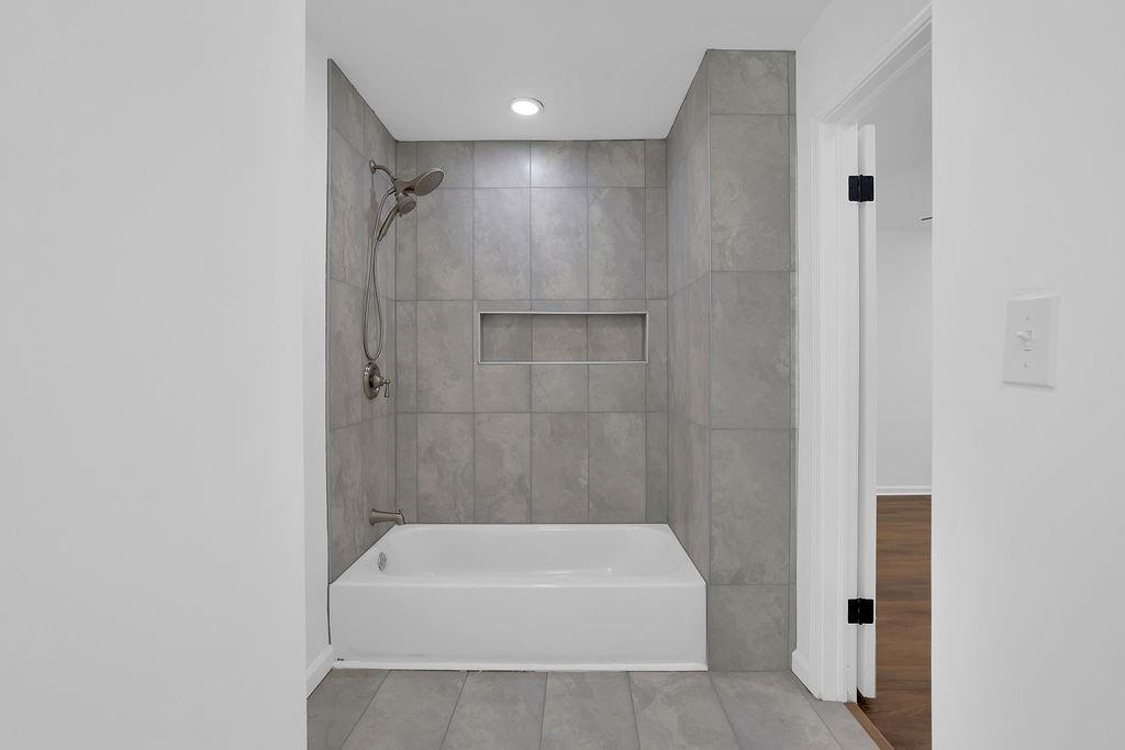 4247 Bingham Court Property Photo 13