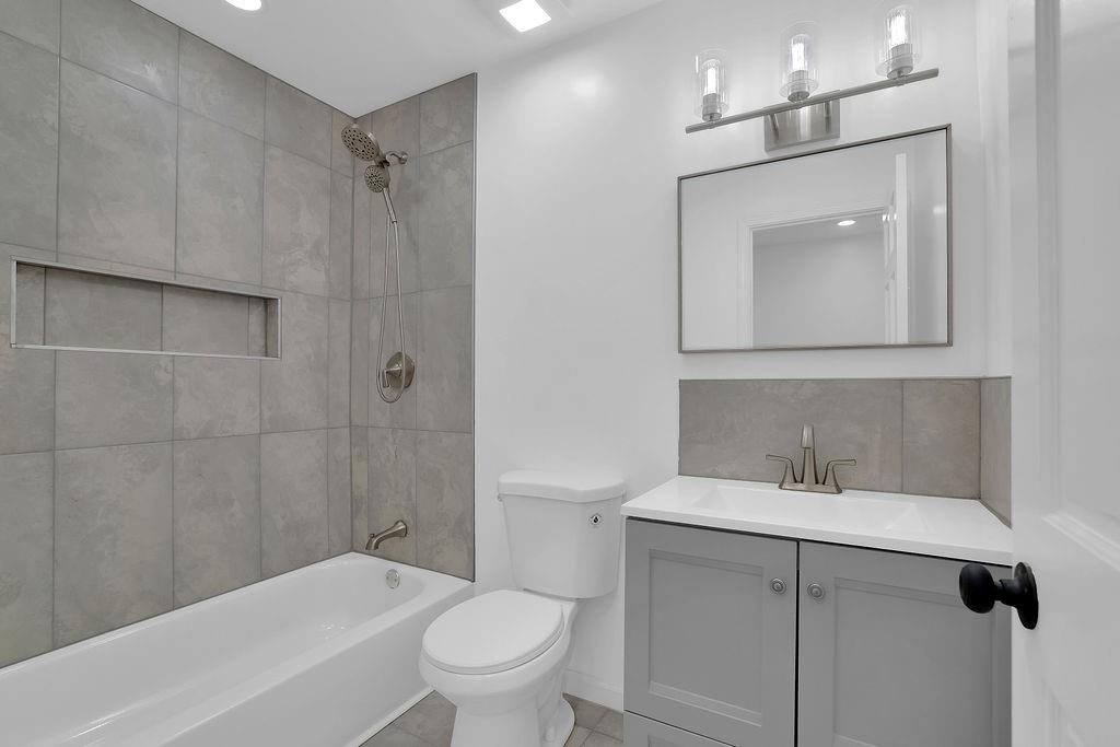 4247 Bingham Court Property Photo 17