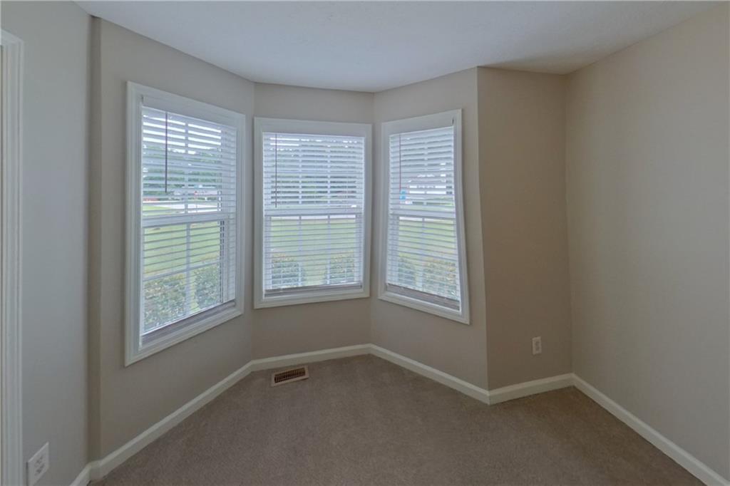 7798389 Property Photo 11