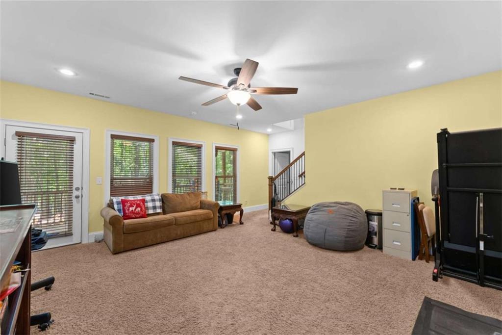 746 Plum Lane Property Photo 32