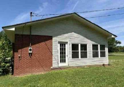 1190 Asphalt Rock Rd Property Photo 3