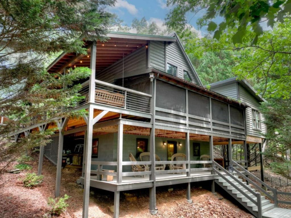 246 Uphill Road Property Photo 2