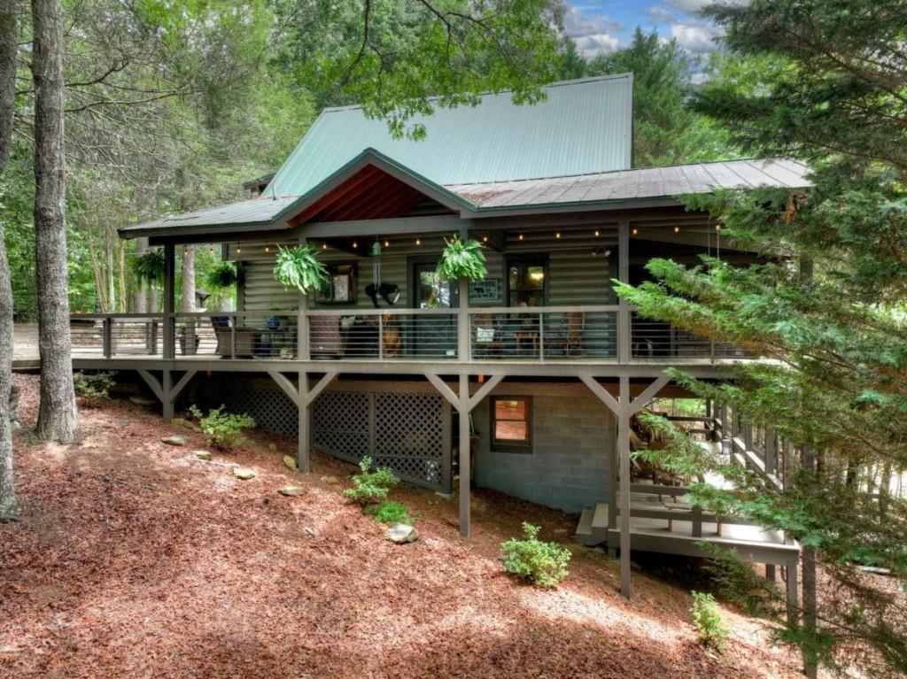 246 Uphill Road Property Photo 3