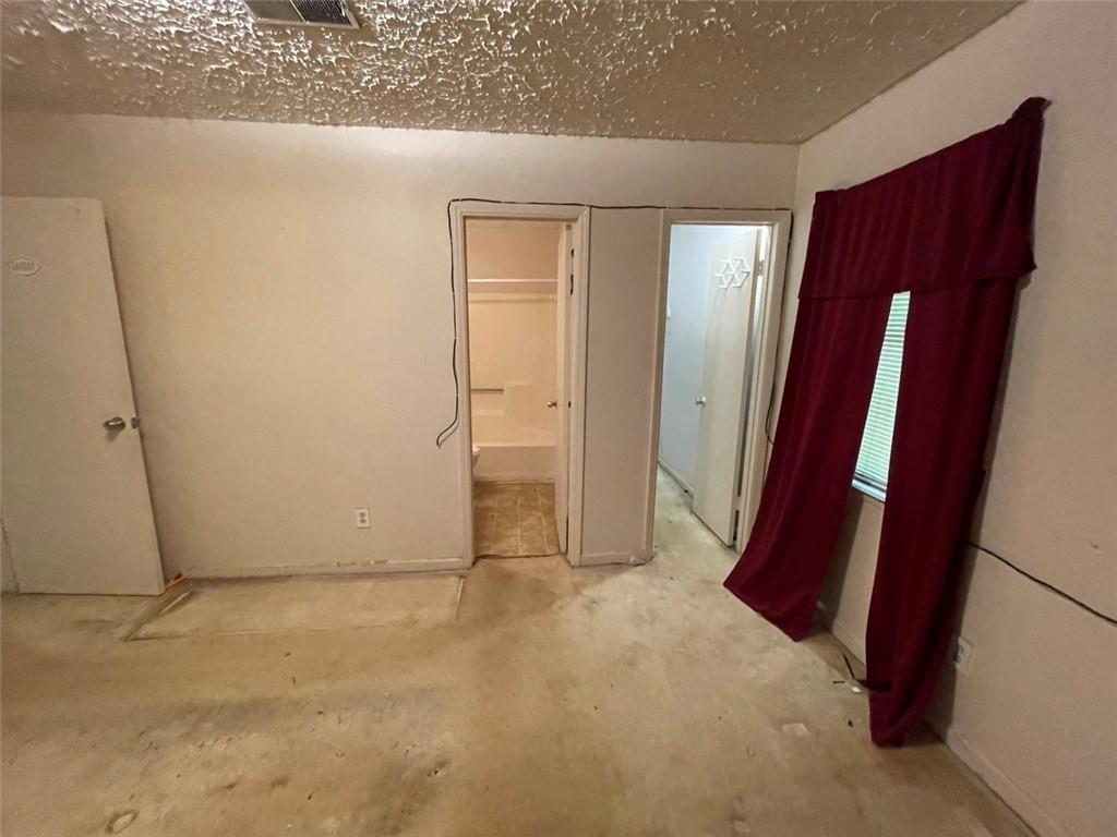 2177 Jonathan Avenue Property Photo 6