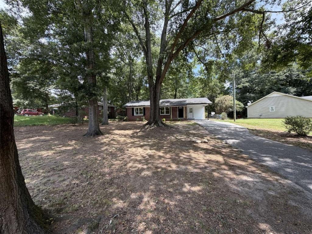 135 Martha Street Property Photo 6