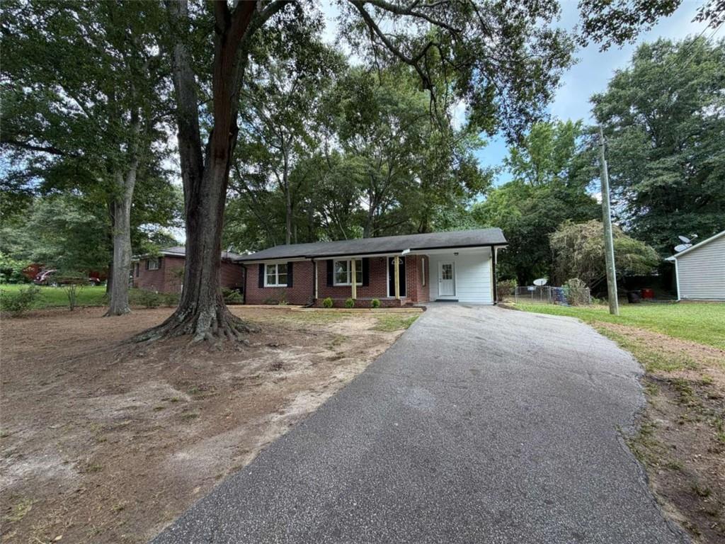 135 Martha Street Property Photo 9