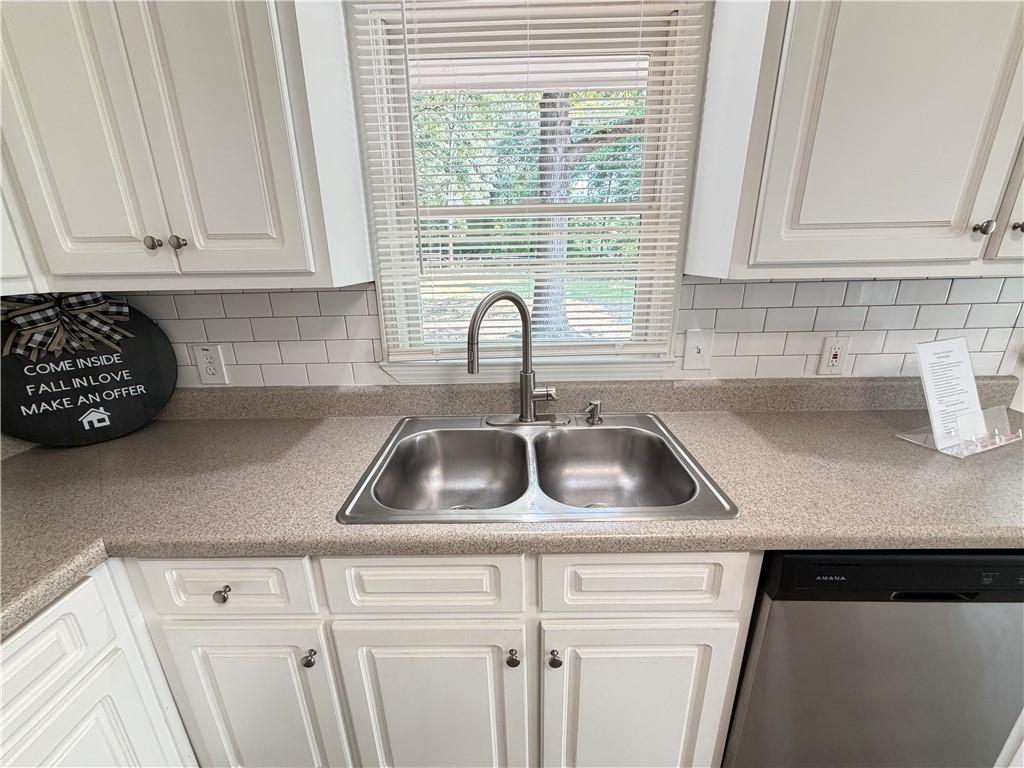 135 Martha Street Property Photo 28