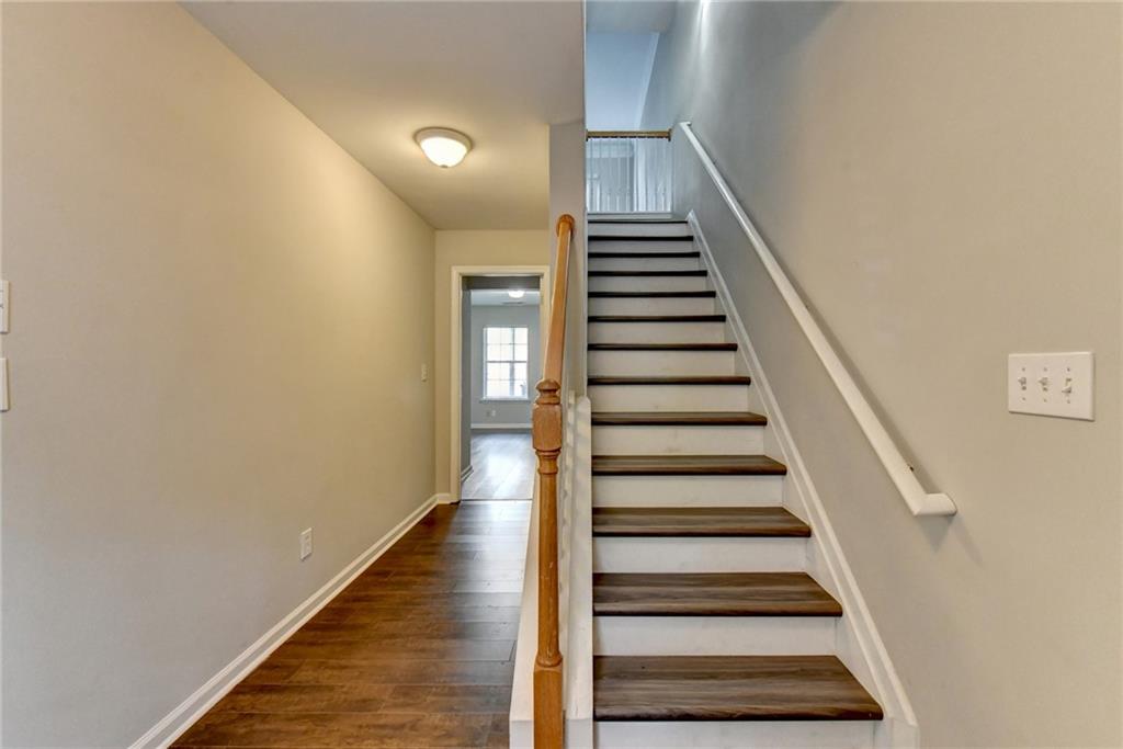 2214 Landing Walk Drive Property Photo 6