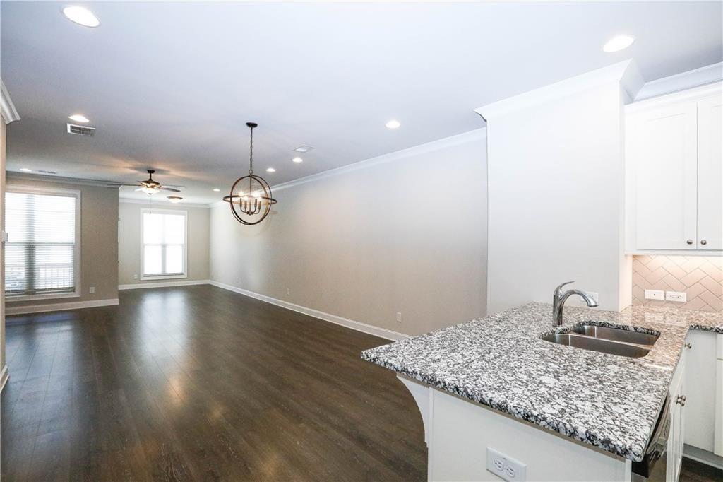 2117 Parkside Glen View Property Photo 14