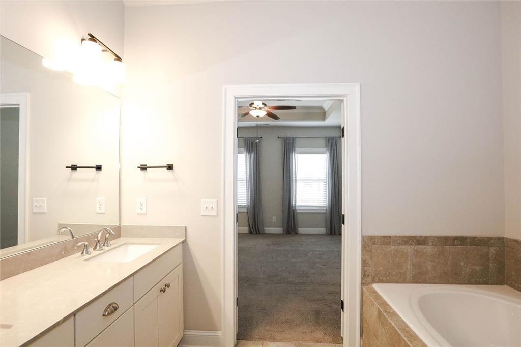 2117 Parkside Glen View Property Photo 24