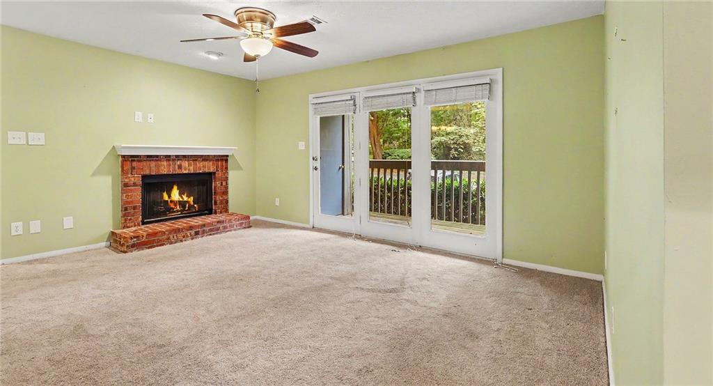 413 Tuxworth Circle Property Photo 6