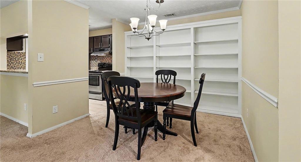 413 Tuxworth Circle Property Photo 10