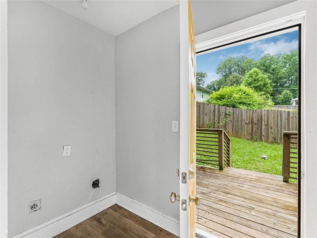 2861 Forrest Hills Drive Sw Property Photo 14