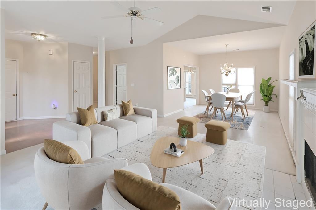 2813 Colleton Drive Property Photo 4