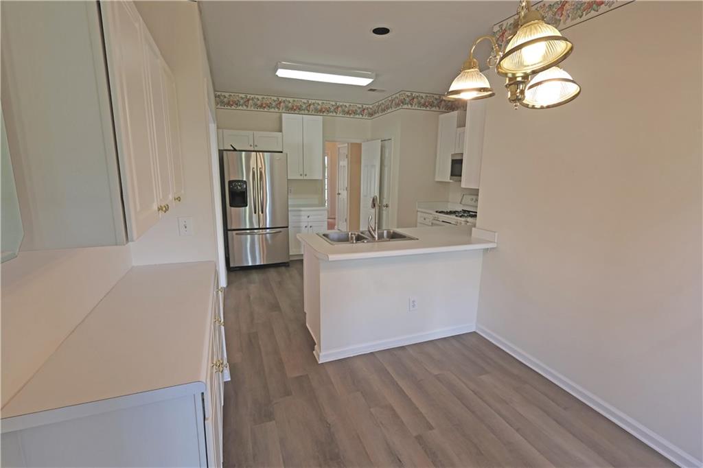 2813 Colleton Drive Property Photo 10