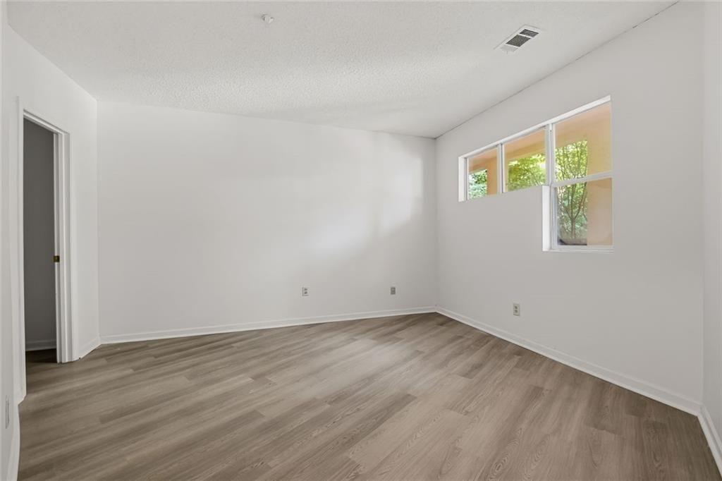 483 Sherman Way Property Photo 11
