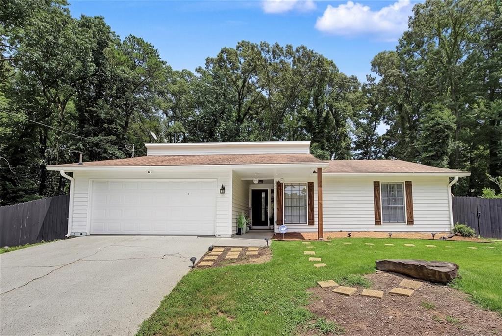 10 Saratoga Drive Property Photo 1