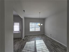 647 Skye Drive Property Photo 7