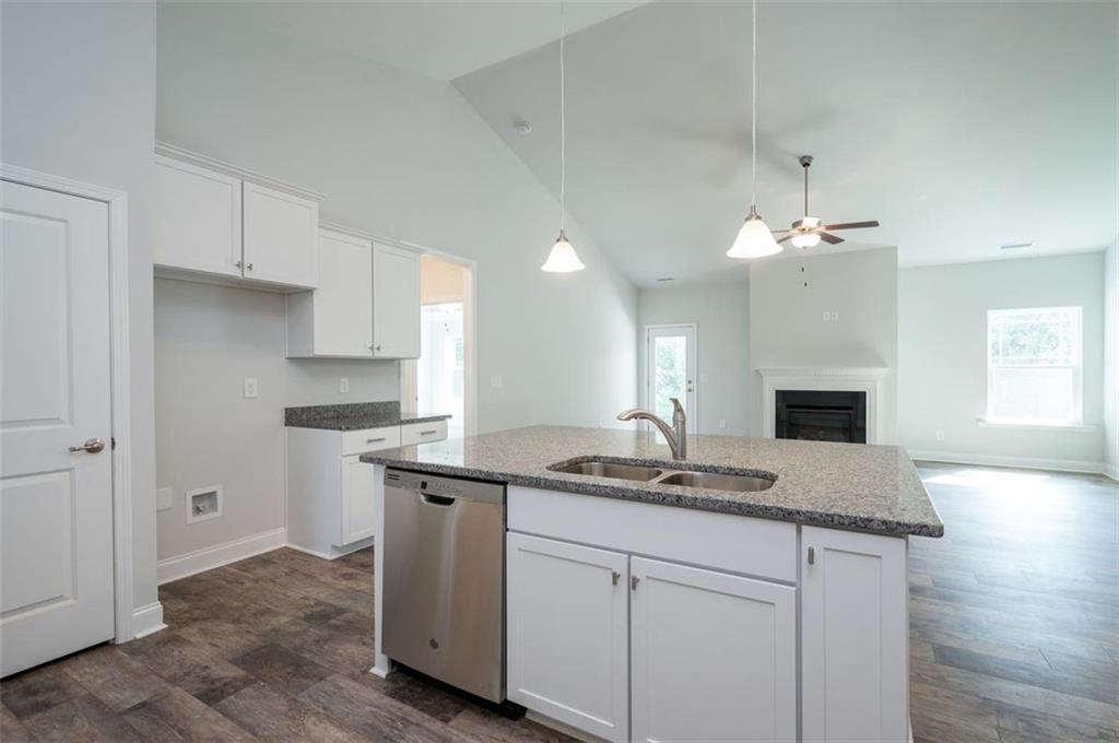 7799207 Property Photo 11