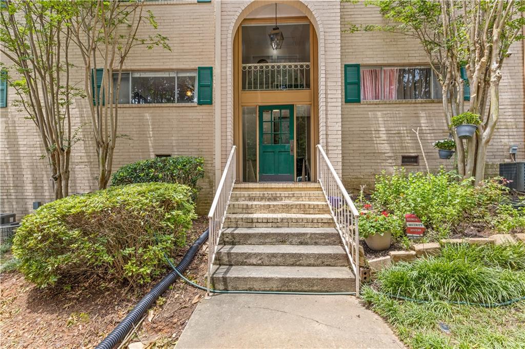 3236 Henderson Mill Road Unit 1 Property Photo 2