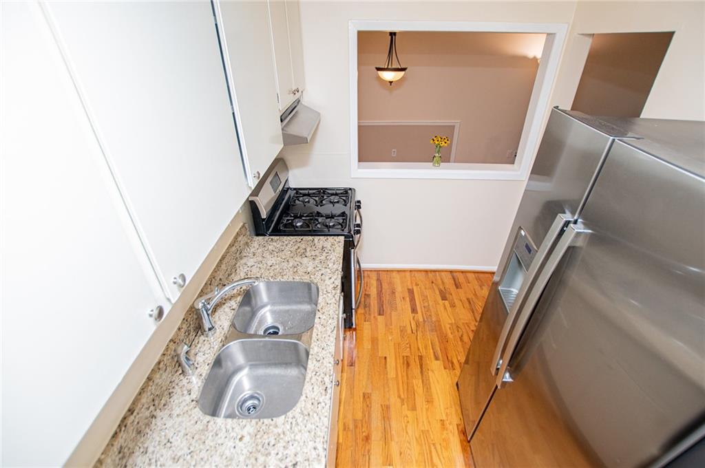 1181 Church Street Unit E Property Photo 20
