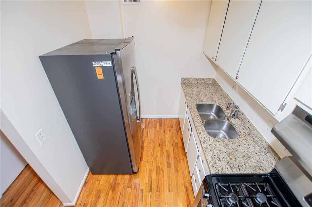 1181 Church Street Unit E Property Photo 21