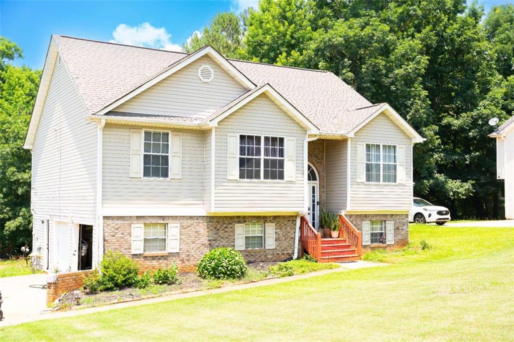 45 Avery Drive Property Photo 2