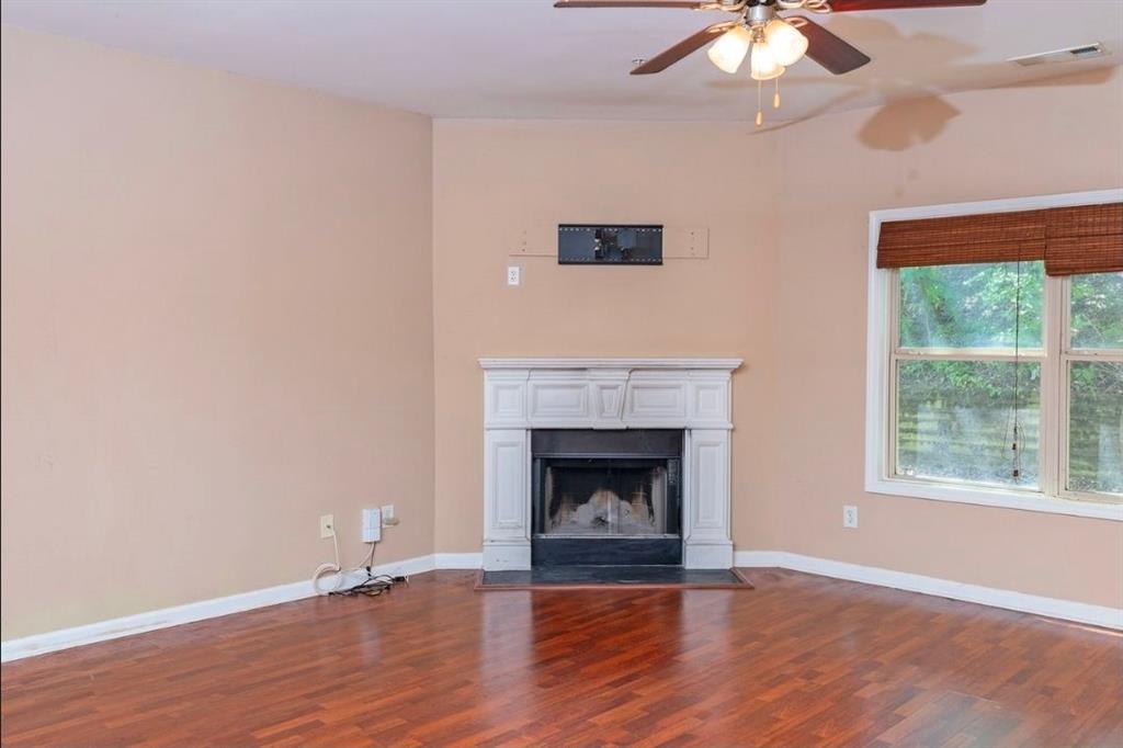 2039 Reavis Bluff Property Photo 9
