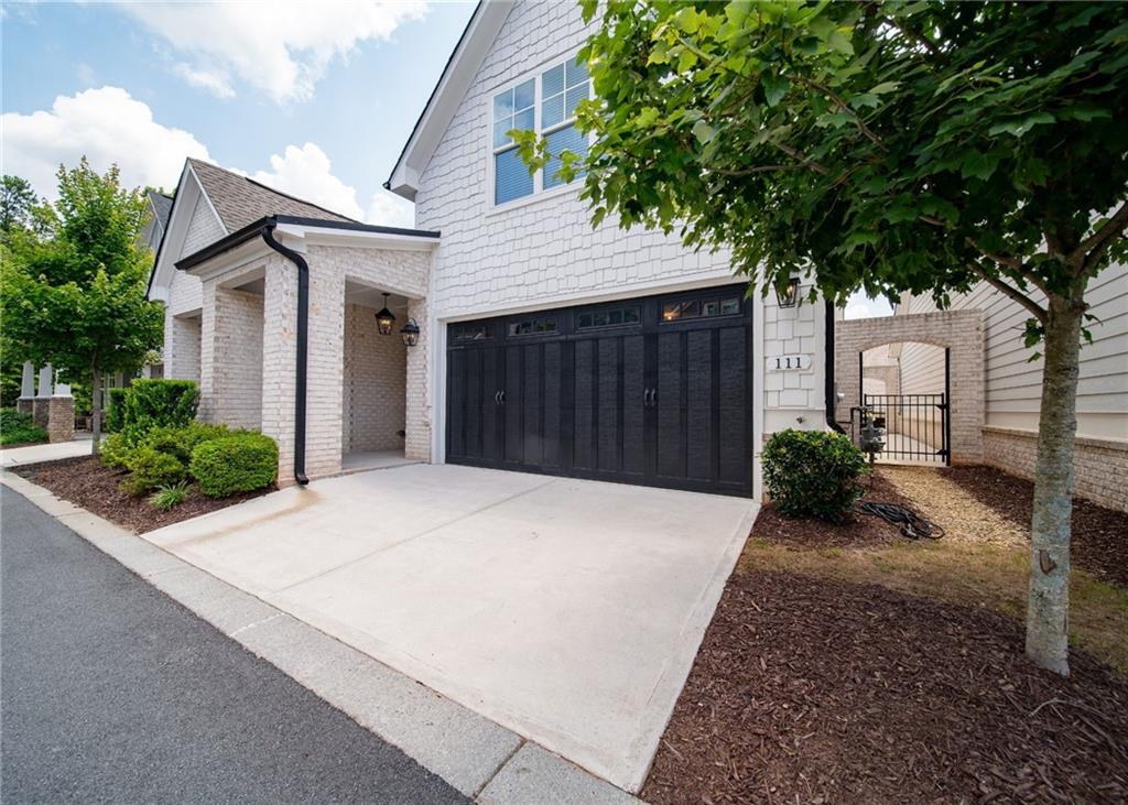 111 Ivey Way Property Photo 1