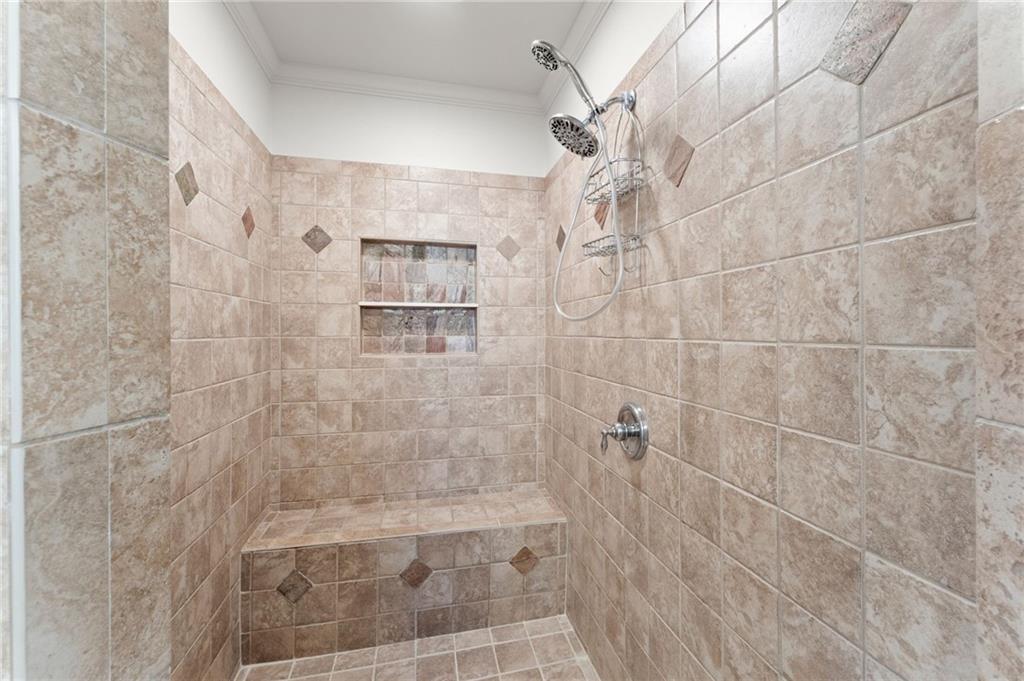 812 Creek View Lane Property Photo 18