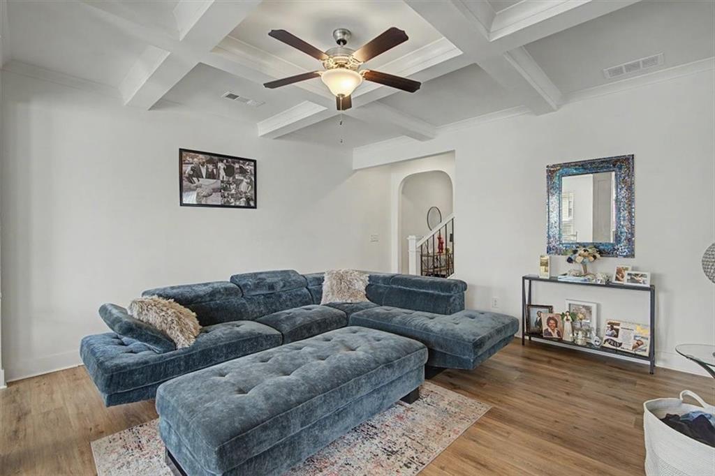 7652 Baron Road Property Photo 8