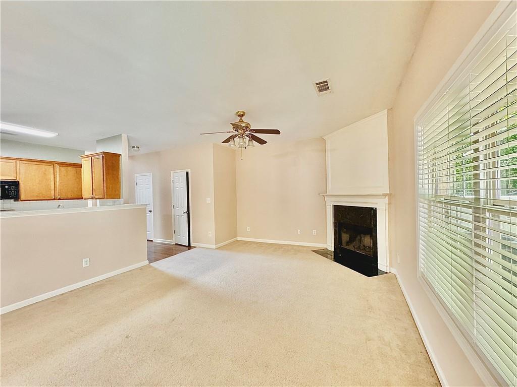 370 Creek Manor Way Property Photo 2