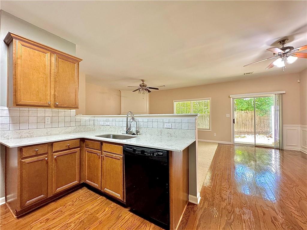 370 Creek Manor Way Property Photo 6