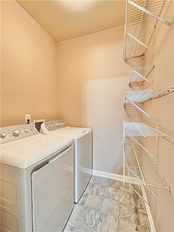 370 Creek Manor Way Property Photo 16