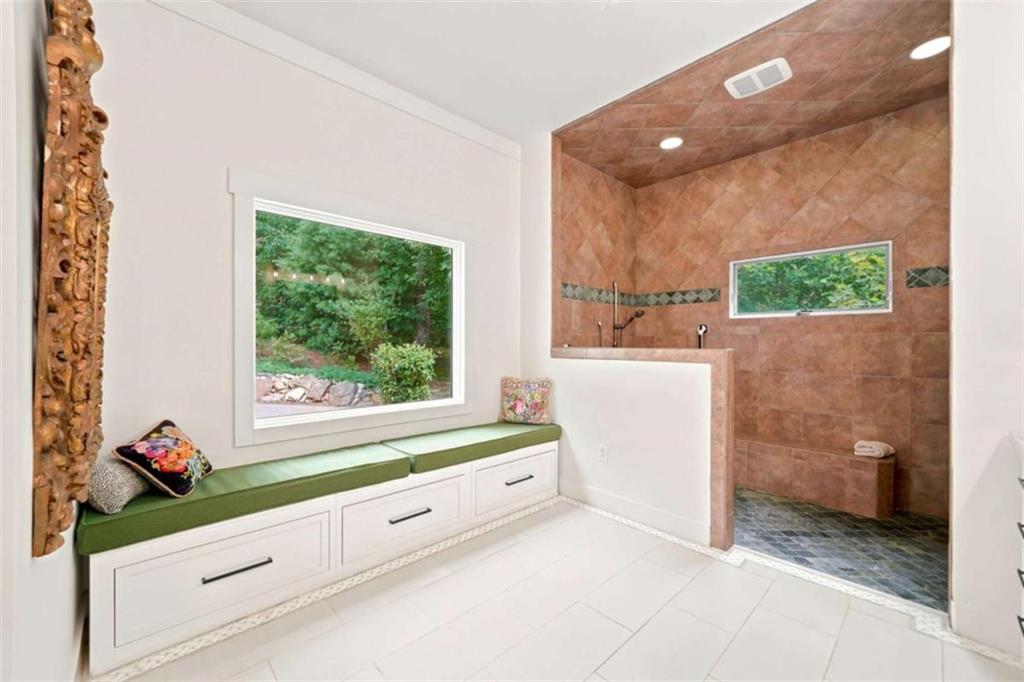 714 Clearview Drive Property Photo 18