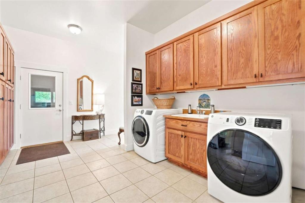 714 Clearview Drive Property Photo 40