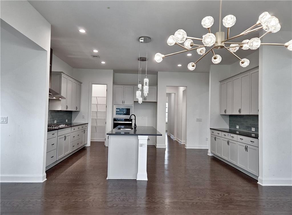 4479 Encore Park Lane Property Photo 7