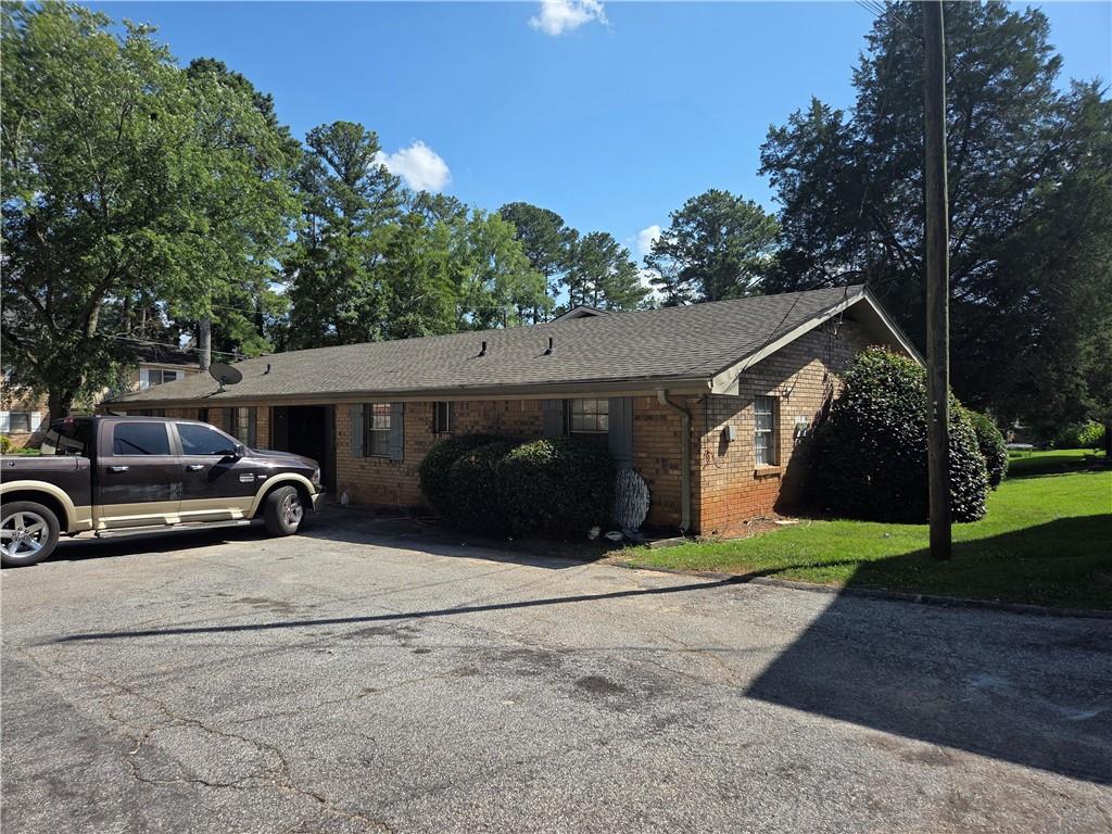 897 A Six Oaks Circle Unit B Property Photo 1